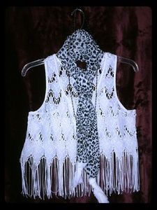 POOF!.....Sexy, White Fringe crop top